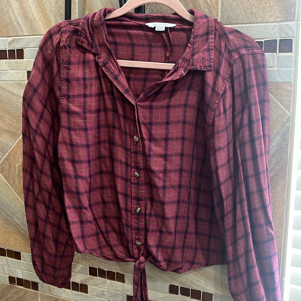 Lightweight flannel with tie! American Eagle size small petite